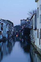 做个游戏进大厂：爆肝《无极天下》，被请来网易的大学生是何方大神？